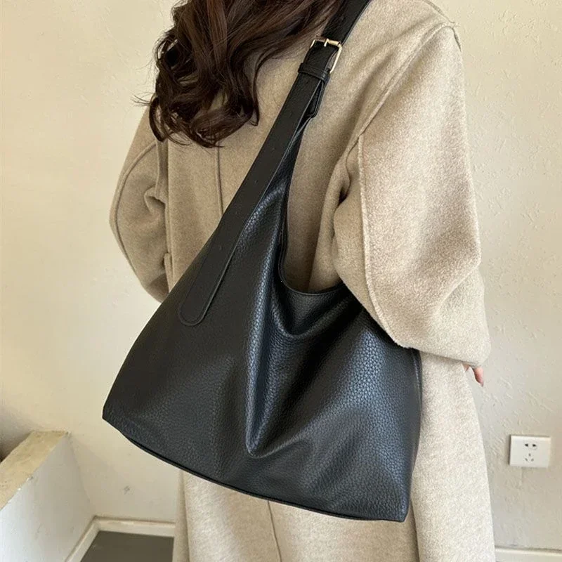 Women Bags In Trend - Модная кожаная сумка-тоут для женщин, тренд