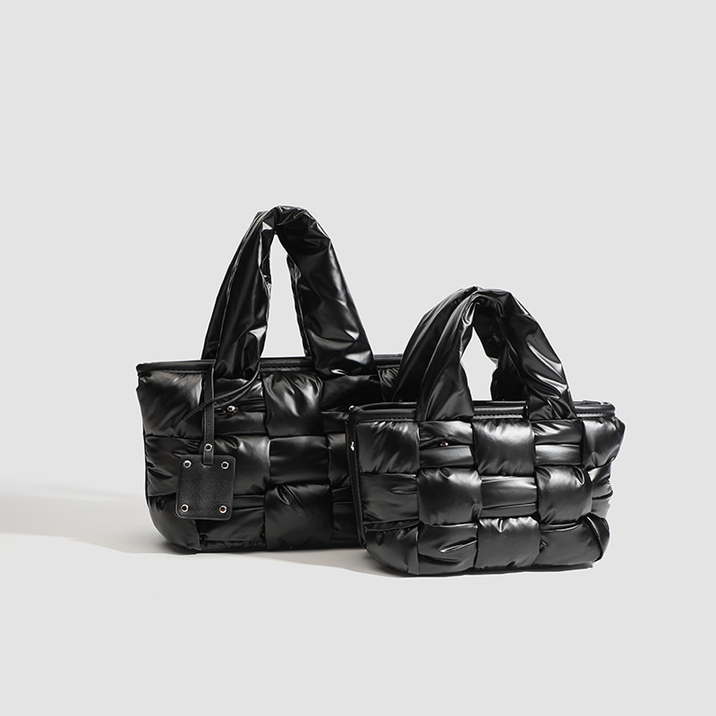 Черные пуховые сумки-тоут, мод – обзор и цена Women Bags In Trend